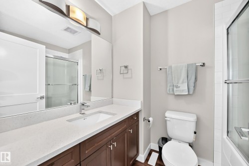 15503 95 Avenue Nw, Edmonton, AB - Indoor Photo Showing Bathroom