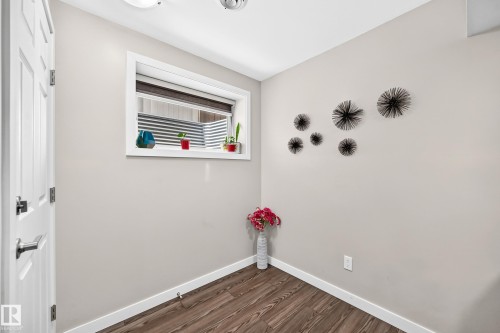 15503 95 Avenue Nw, Edmonton, AB - Indoor Photo Showing Other Room