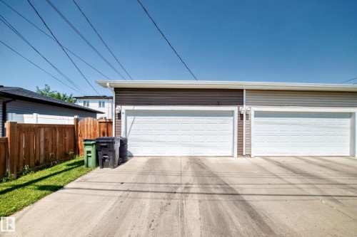 15503 95 Avenue Nw, Edmonton, AB - Outdoor With Exterior
