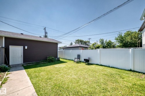 15503 95 Avenue Nw, Edmonton, AB - Outdoor