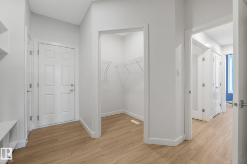 6404 176 Avenue Nw, Edmonton, AB - Indoor Photo Showing Other Room