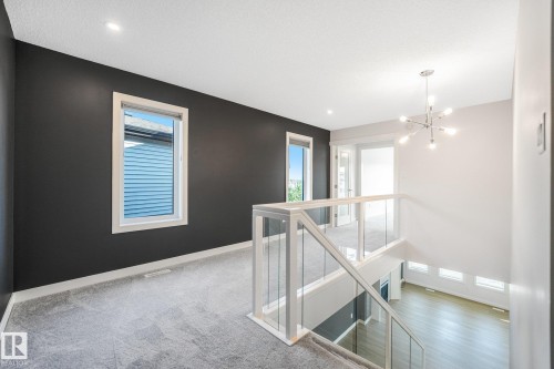 6404 176 Avenue Nw, Edmonton, AB - Indoor Photo Showing Other Room