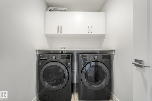 6404 176 Avenue Nw, Edmonton, AB - Indoor Photo Showing Laundry Room