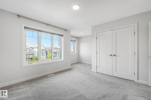 6404 176 Avenue Nw, Edmonton, AB - Indoor Photo Showing Other Room