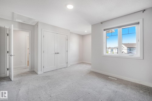 6404 176 Avenue Nw, Edmonton, AB - Indoor Photo Showing Other Room