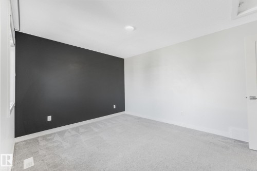 6404 176 Avenue Nw, Edmonton, AB - Indoor Photo Showing Other Room