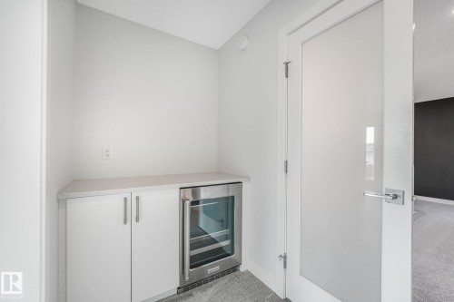 6404 176 Avenue Nw, Edmonton, AB - Indoor Photo Showing Other Room