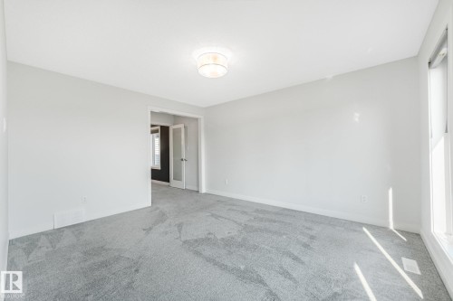6404 176 Avenue Nw, Edmonton, AB - Indoor Photo Showing Other Room