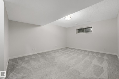 6404 176 Avenue Nw, Edmonton, AB - Indoor Photo Showing Other Room