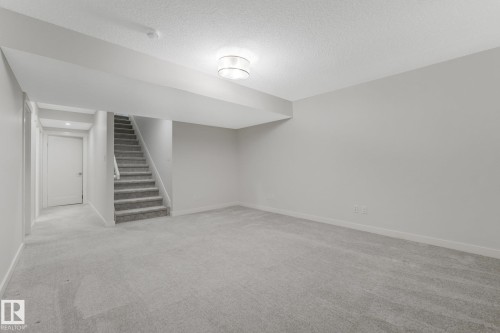 6404 176 Avenue Nw, Edmonton, AB - Indoor Photo Showing Other Room