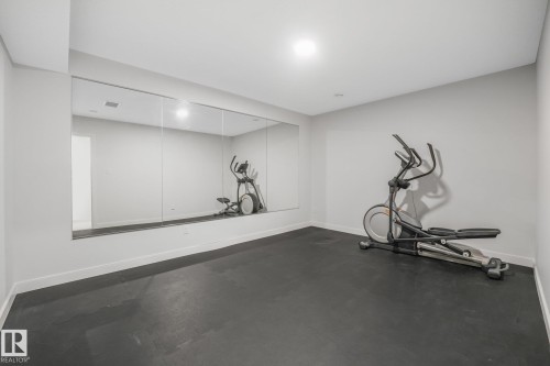 6404 176 Avenue Nw, Edmonton, AB - Indoor