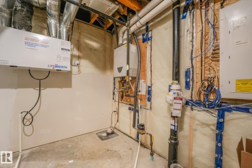 6404 176 Avenue Nw, Edmonton, AB - Indoor Photo Showing Basement