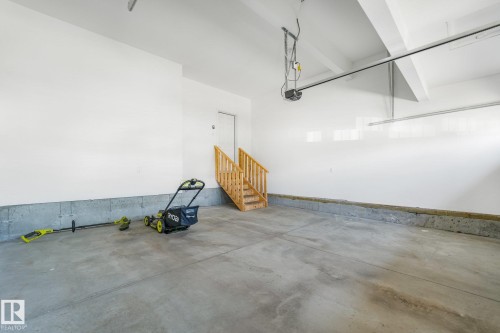 6404 176 Avenue Nw, Edmonton, AB - Indoor Photo Showing Garage