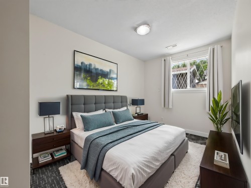 10136 81 Street Nw, Edmonton, AB - Indoor Photo Showing Bedroom