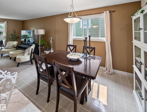 10136 81 Street Nw, Edmonton, AB - Indoor Photo Showing Dining Room