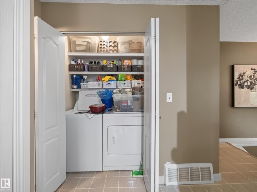 10136 81 Street Nw, Edmonton, AB - Indoor Photo Showing Laundry Room