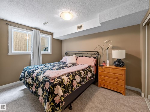 10136 81 Street Nw, Edmonton, AB - Indoor Photo Showing Bedroom