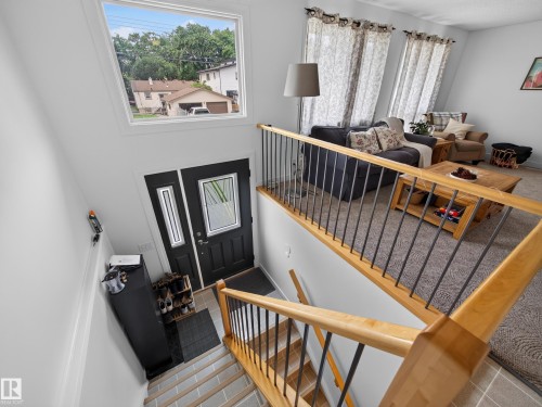 10136 81 Street Nw, Edmonton, AB - Indoor Photo Showing Other Room