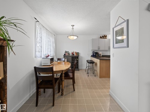 10136 81 Street Nw, Edmonton, AB - Indoor Photo Showing Dining Room