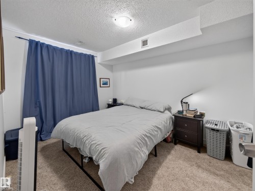 10136 81 Street Nw, Edmonton, AB - Indoor Photo Showing Bedroom