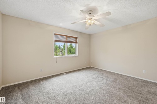 219 Buchanan Close Nw, Edmonton, AB - Indoor Photo Showing Other Room