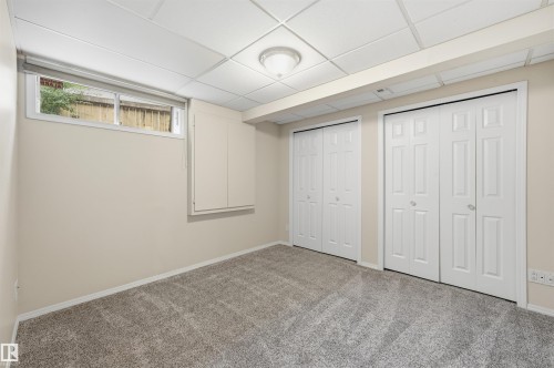 219 Buchanan Close Nw, Edmonton, AB - Indoor Photo Showing Other Room