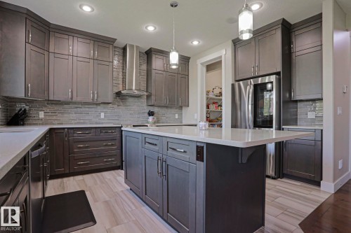 91 Danfield Place, Spruce Grove, AB - Indoor Photo Showing Kitchen With Upgraded Kitchen