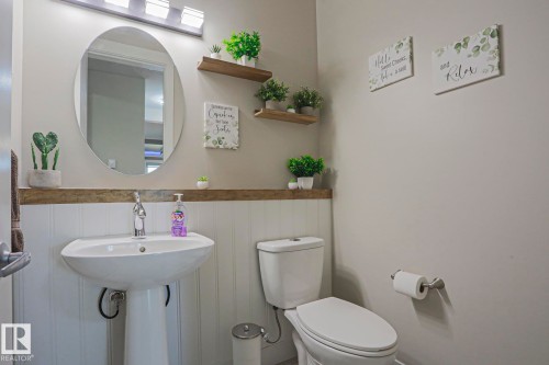 91 Danfield Place, Spruce Grove, AB - Indoor Photo Showing Bathroom