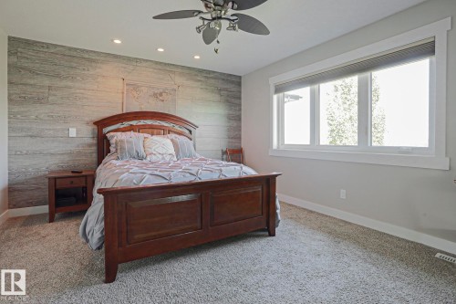 91 Danfield Place, Spruce Grove, AB - Indoor Photo Showing Bedroom