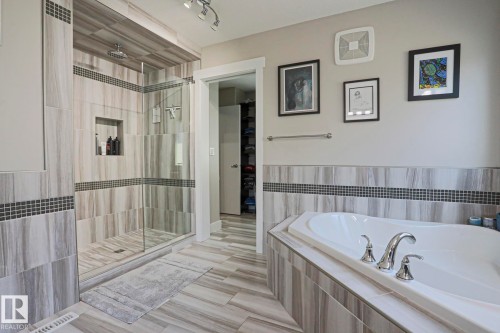 91 Danfield Place, Spruce Grove, AB - Indoor Photo Showing Bathroom