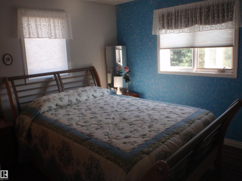 5802 53 Street, Barrhead, AB - Indoor Photo Showing Bedroom