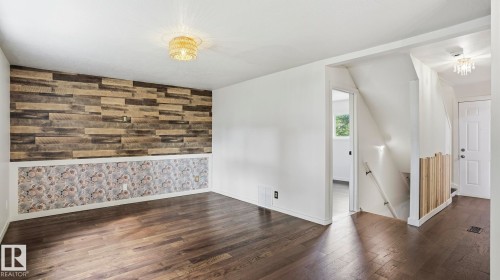 11617 84 Street Nw, Edmonton, AB - Indoor Photo Showing Other Room