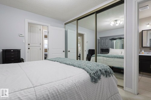 13304 70 Street Nw, Edmonton, AB - Indoor Photo Showing Bedroom