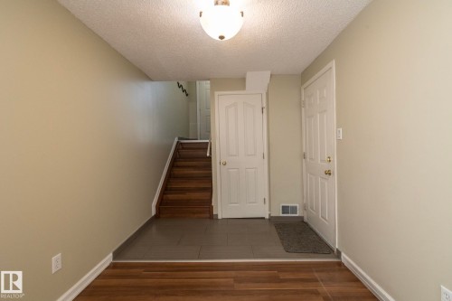 #11 9703 174 St Nw, Edmonton, AB - Indoor Photo Showing Other Room