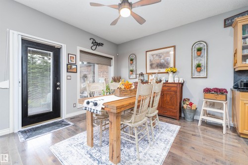 156 Greenfield Way, Fort Saskatchewan, AB - Indoor Photo Showing Dining Room