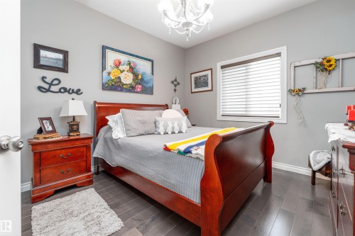 156 Greenfield Way, Fort Saskatchewan, AB - Indoor Photo Showing Bedroom