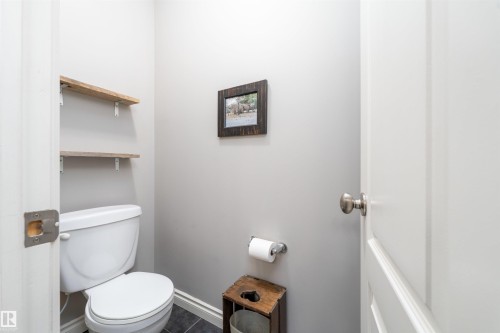 156 Greenfield Way, Fort Saskatchewan, AB - Indoor Photo Showing Bathroom