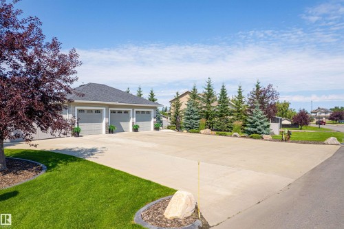 156 Greenfield Way, Fort Saskatchewan, AB - Outdoor