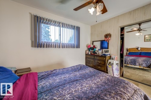 13517 136 Street Nw, Edmonton, AB - Indoor Photo Showing Bedroom
