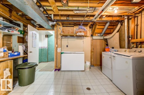 13517 136 Street Nw, Edmonton, AB - Indoor Photo Showing Laundry Room