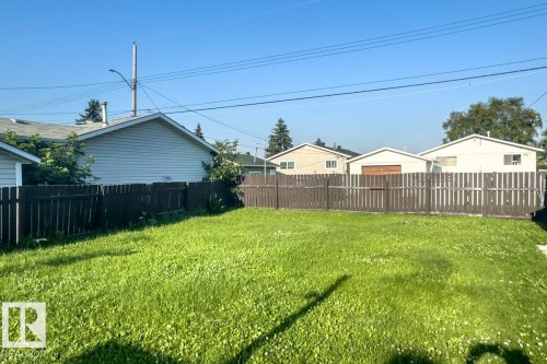 13517 136 Street Nw, Edmonton, AB - Outdoor