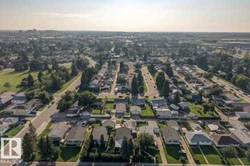 13517 136 Street Nw, Edmonton, AB - Outdoor With View