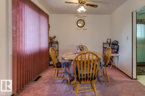 13517 136 Street Nw, Edmonton, AB - Indoor Photo Showing Dining Room