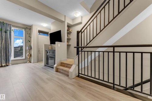 2107 Casselman Link Sw, Edmonton, AB - Indoor Photo Showing Other Room
