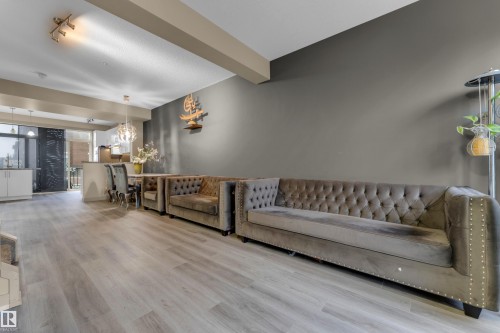Digitally enhanced image shown. Personal belongings have been removed for presentation purposes only. - 2107 Casselman Link Sw, Edmonton, AB - Indoor