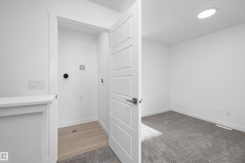 4182 Kinglet Drive Nw, Edmonton, AB - Indoor Photo Showing Other Room