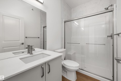 18855 29 Avenue Nw, Edmonton, AB - Indoor Photo Showing Bathroom