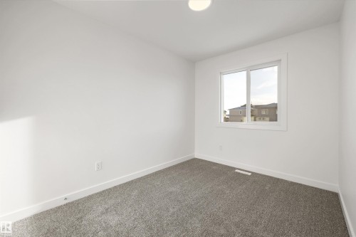 18855 29 Avenue Nw, Edmonton, AB - Indoor Photo Showing Other Room
