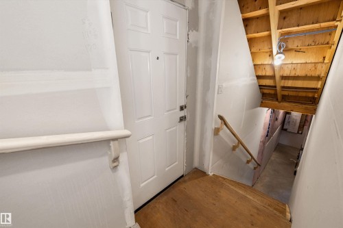 18855 29 Avenue Nw, Edmonton, AB - Indoor Photo Showing Other Room