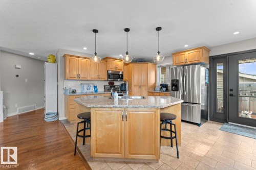 4109 40 Street, Bonnyville Town, AB - Indoor Photo Showing Kitchen With Upgraded Kitchen